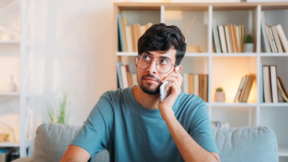 Autistic man sets reminder to nod during friend’s lengthy monologue