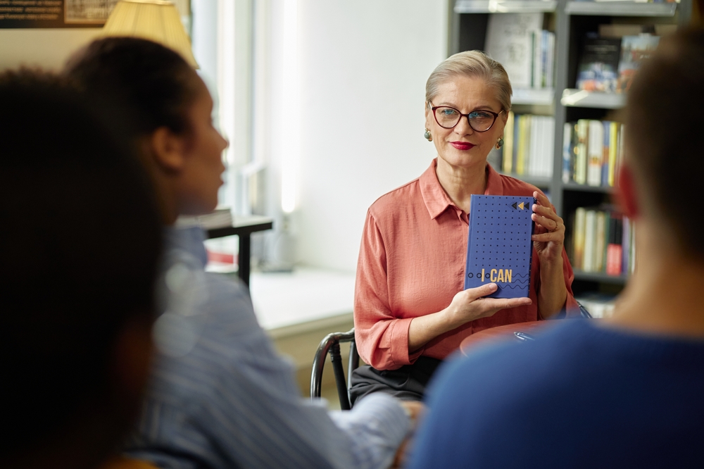 Role model! Teacher inspires autistic teens to stop going to school