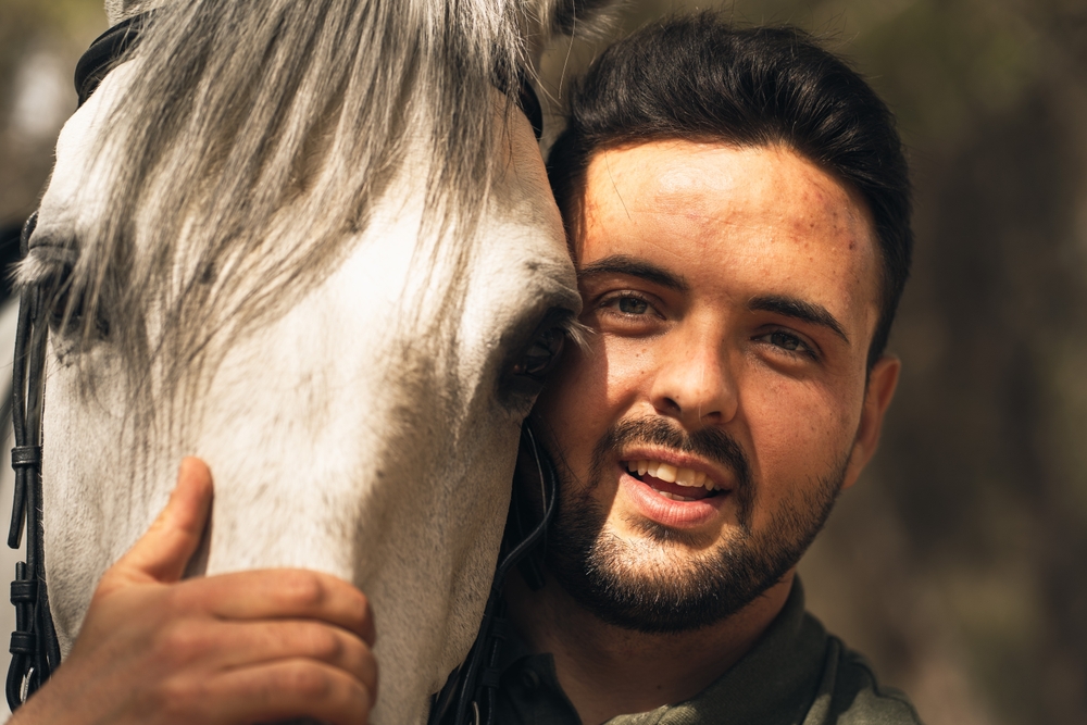 Autistic horse racing commentator fired for infodumping about horses